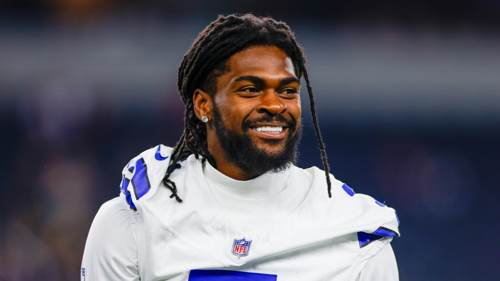 https://www.yardbarker.com/media/1/4/1483d094ec723cc8bd986ee4c9c5fdf07bc3f0fd/thumb_16x9/cowboys-receive-significant-trevon-diggs-update.jpg?v=1