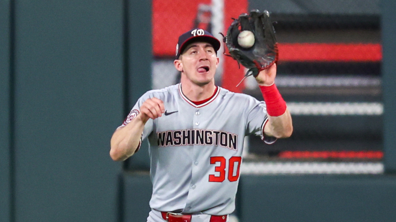 Nationals’ Jacob Young doubles down with another ridiculous trick catch ...