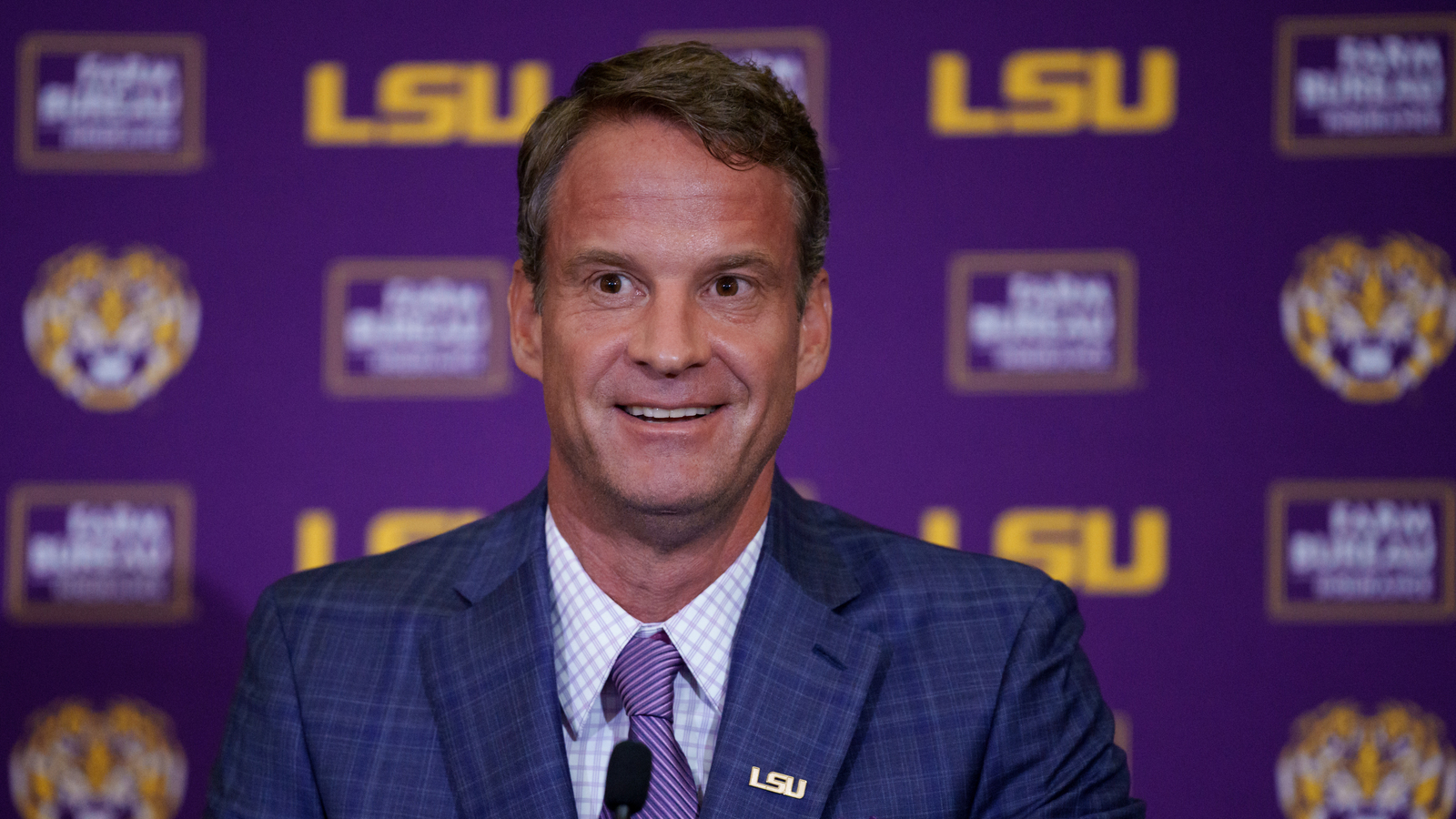 Lane Kiffin reacts to Chef Elizabeth Heiskell promise to run naked in ...
