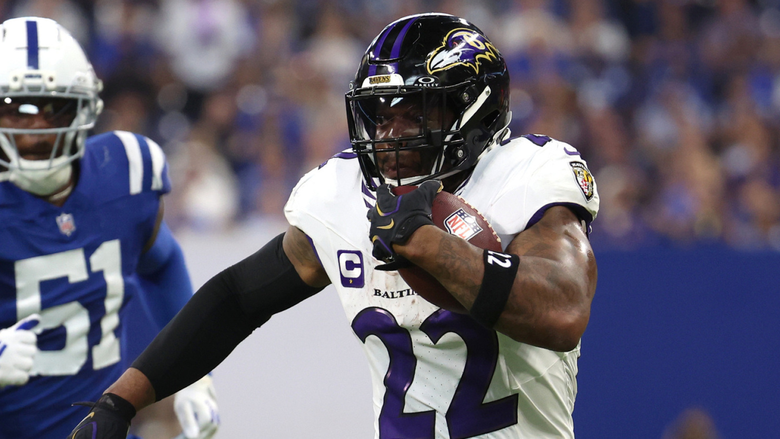 https://www.yardbarker.com/media/1/5/1562dd8e7a726bb804c7a854a4b5783fe6933748/thumb_16x9/derrick-henry-challenge-emmitt-smiths-rushing.jpg?v=1