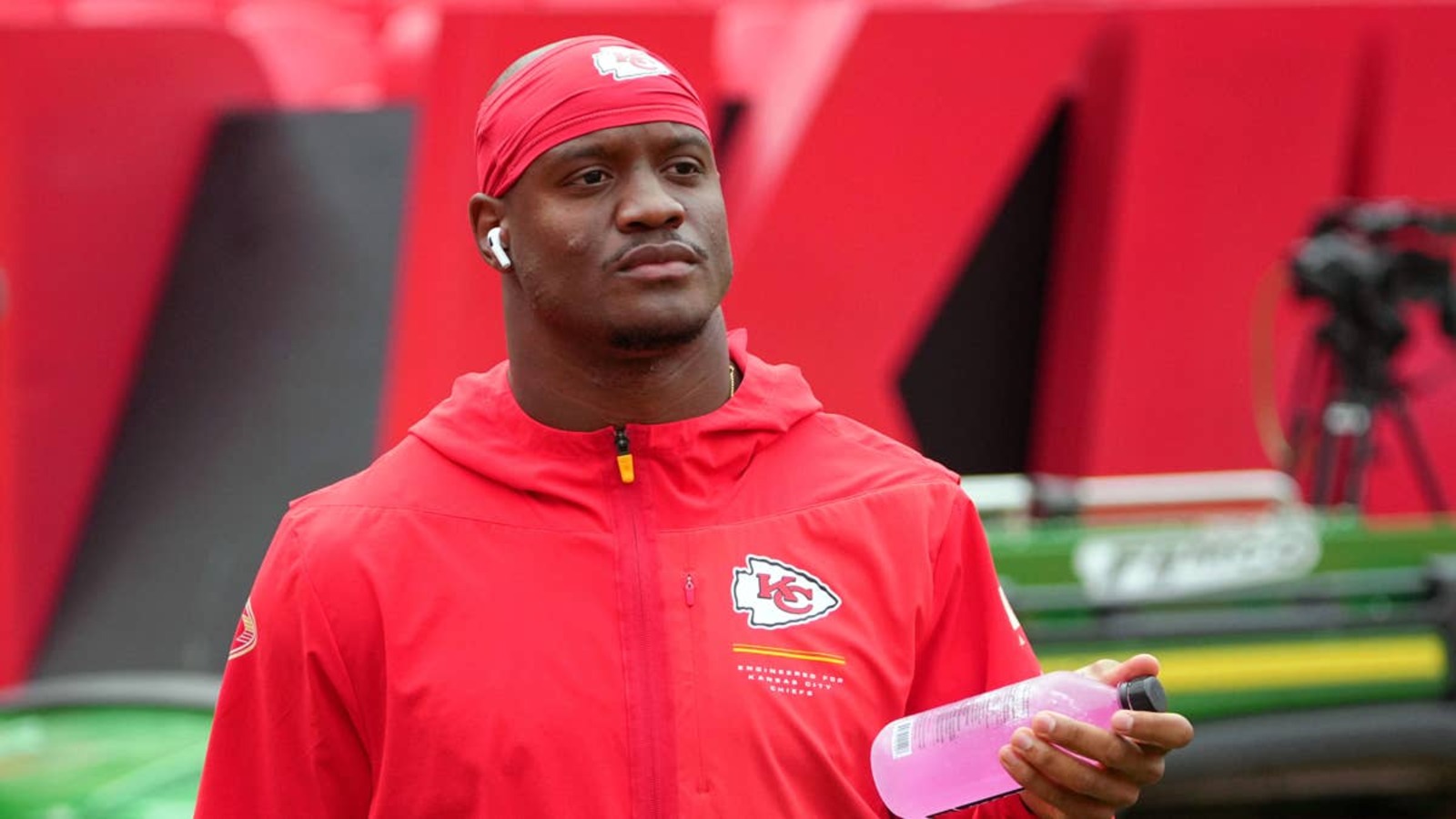 Xavier Worthy Sends Kenneth Walker Message After 5th Straight Chiefs ...