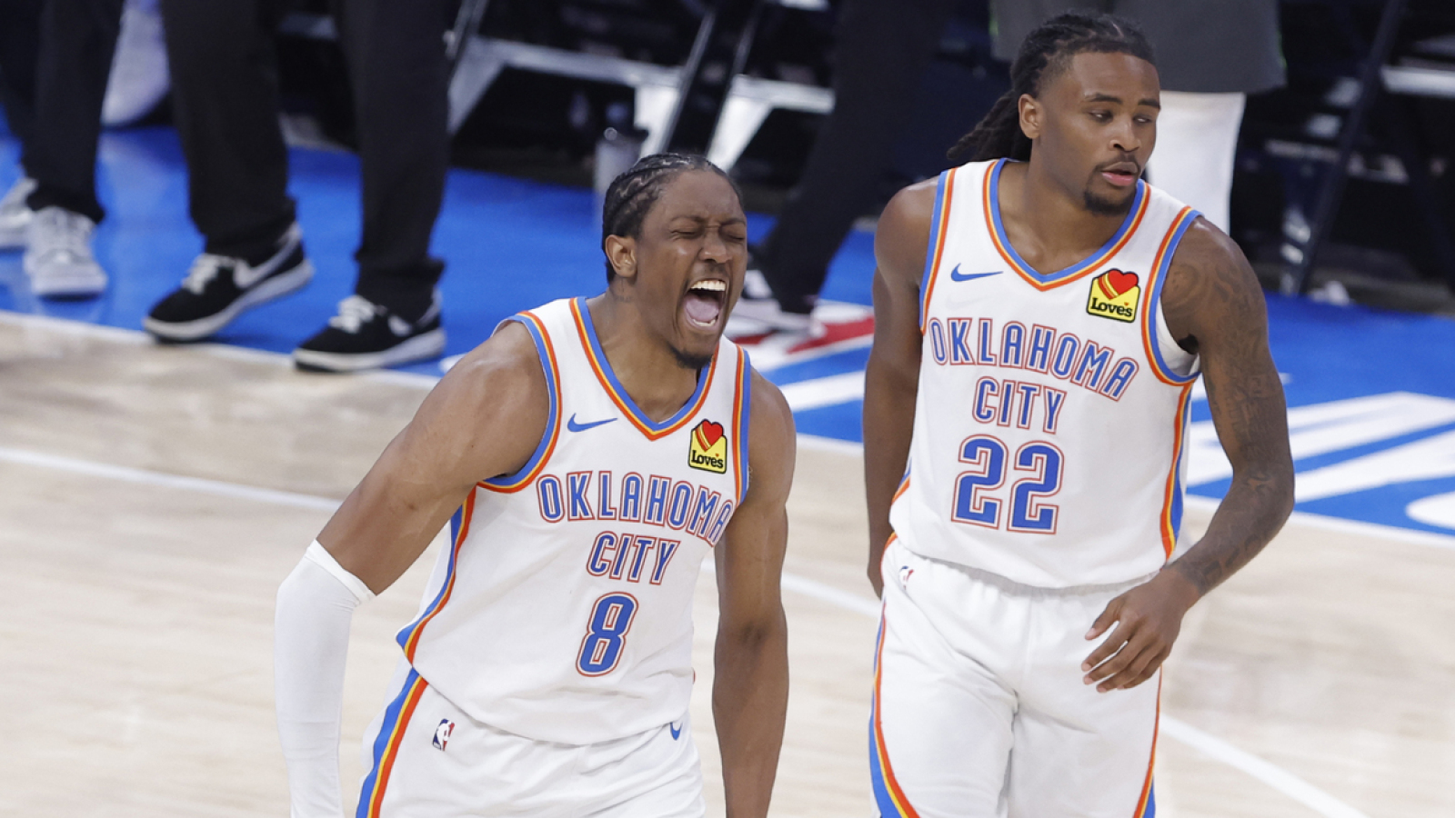 https://www.yardbarker.com/media/1/5/15f806d5f2abb20b399b3273cc24f5c1e7aedb3a/thumb_16x9/thunders-depth-overwhelms-wolves-big-second-half.jpg?v=1