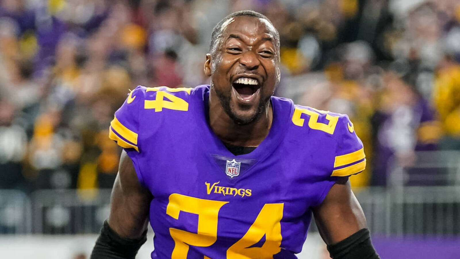 Dolphins place CB Mackensie Alexander on IR - Vimarsana News