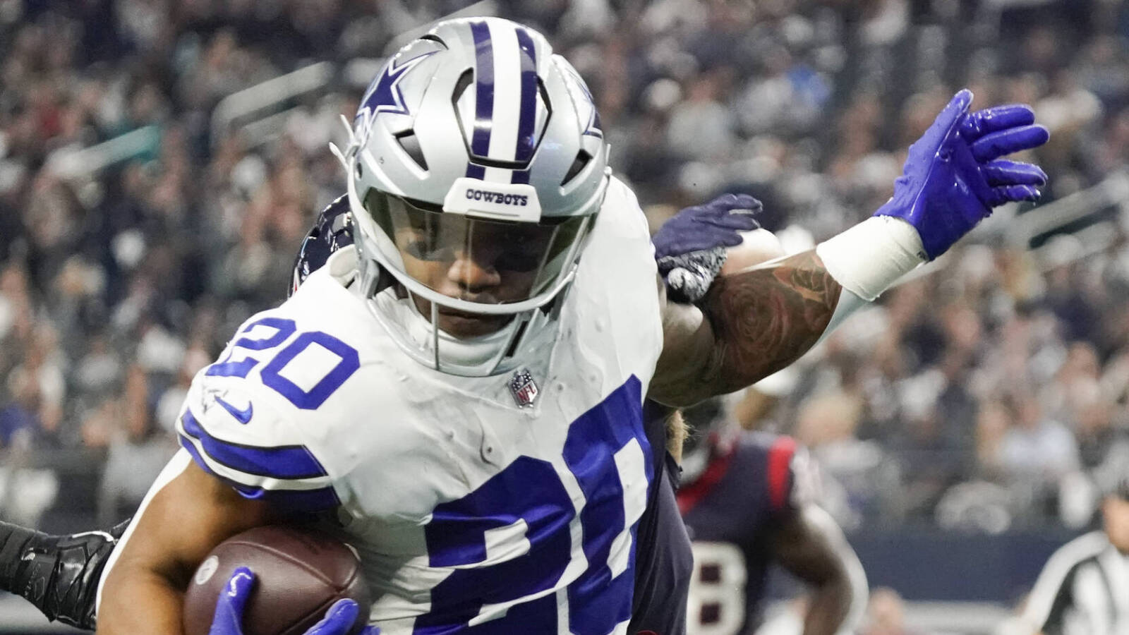 Cowboys reportedly made decision on what to do with star RB