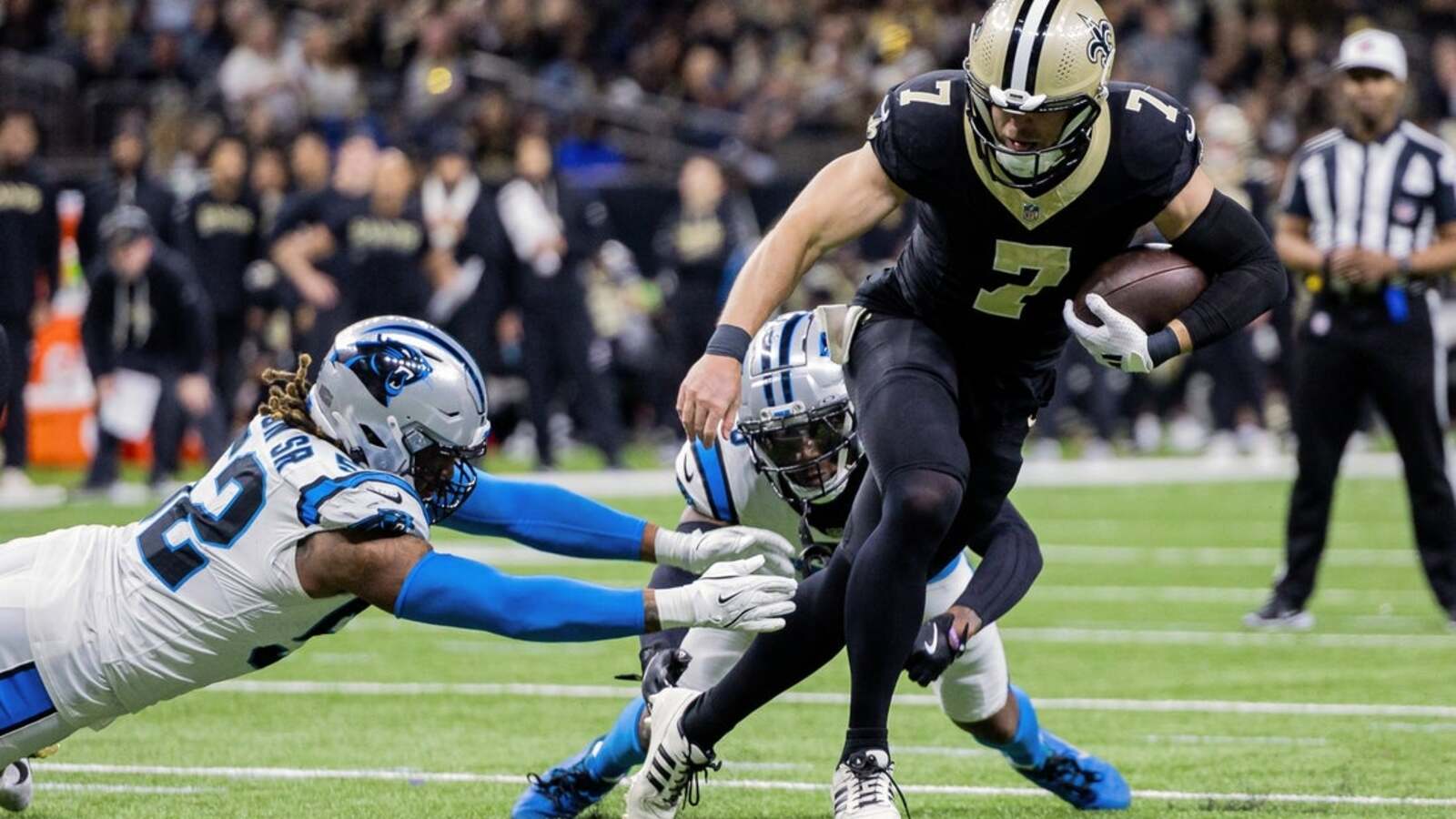Utility man Taysom Hill departs Saints