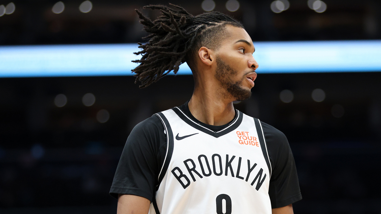 https://www.yardbarker.com/media/1/6/16bf01d6f1e416ea6c3442c38d426cbe4e364059/thumb_16x9/nets-officially-re-sign-versatile-forward.jpg?v=1