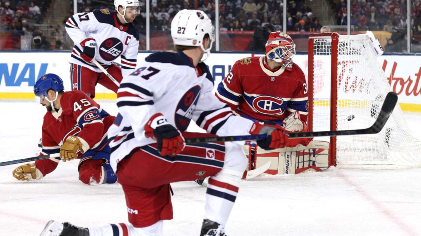 Jacob Fowler Is Making a Strong Case to Be the Canadiens’ No. 1 Goalie