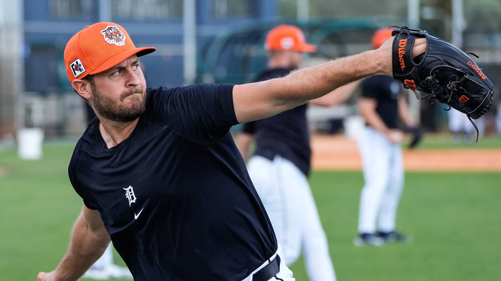 https://www.yardbarker.com/media/1/6/16dd0fca5867467645dcc972e3fd26482e3853ce/thumb_16x9/detroit-tigers-pitcher-jason-foley-throws-during.jpg