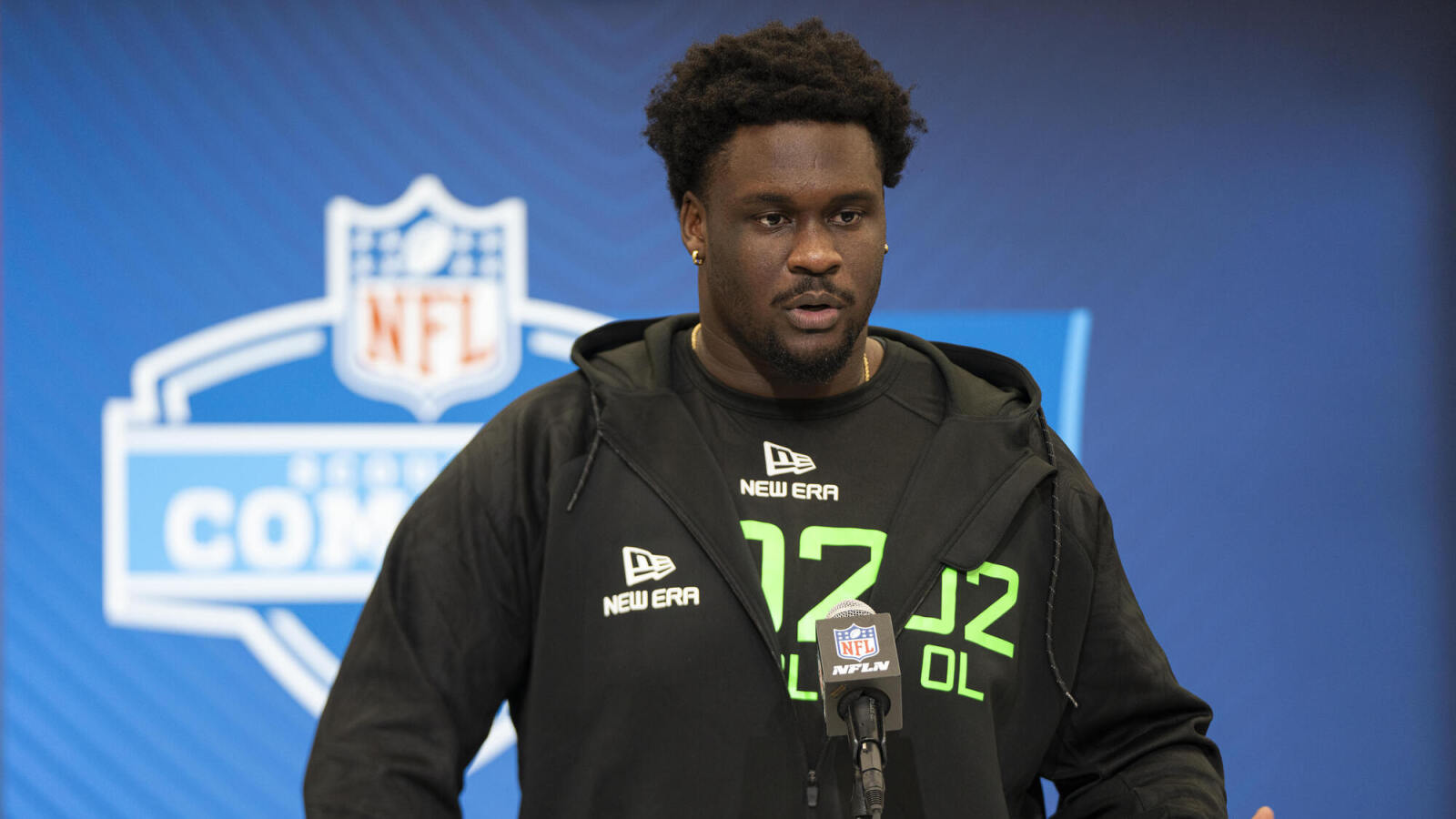 https://www.yardbarker.com/media/1/6/16df40a417f7172632f2a77f8c23bcedd96427ba/thumb_16x9/anthony-belton-brings-needed-element-packers.jpg?v=1