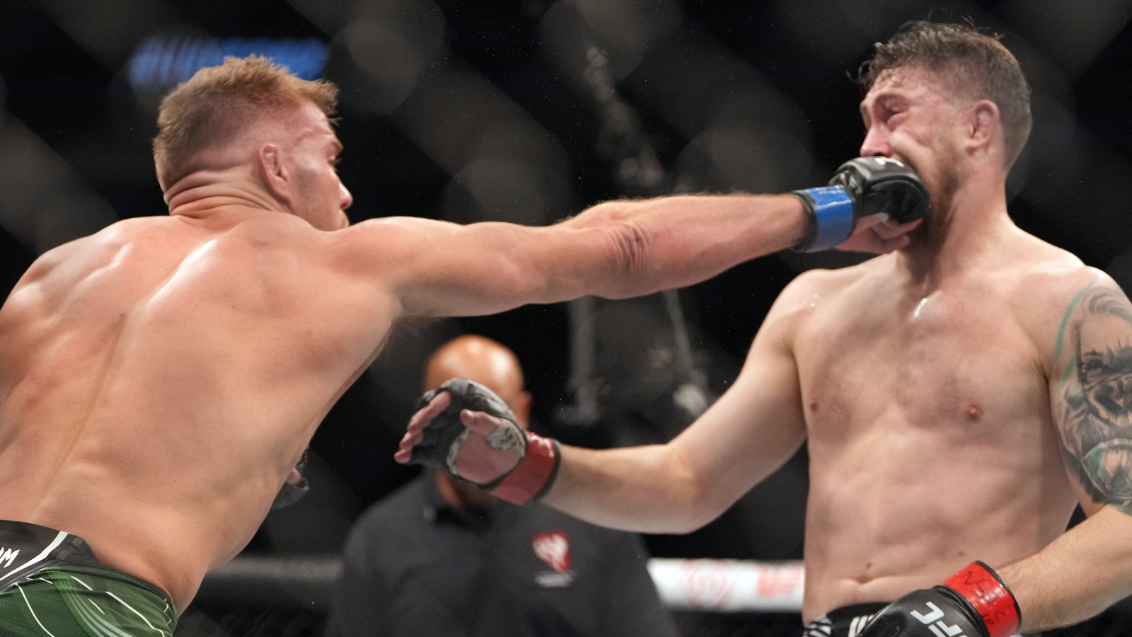 Darren Till Faces Training Challenges Ahead of Yoel Romero Fight
