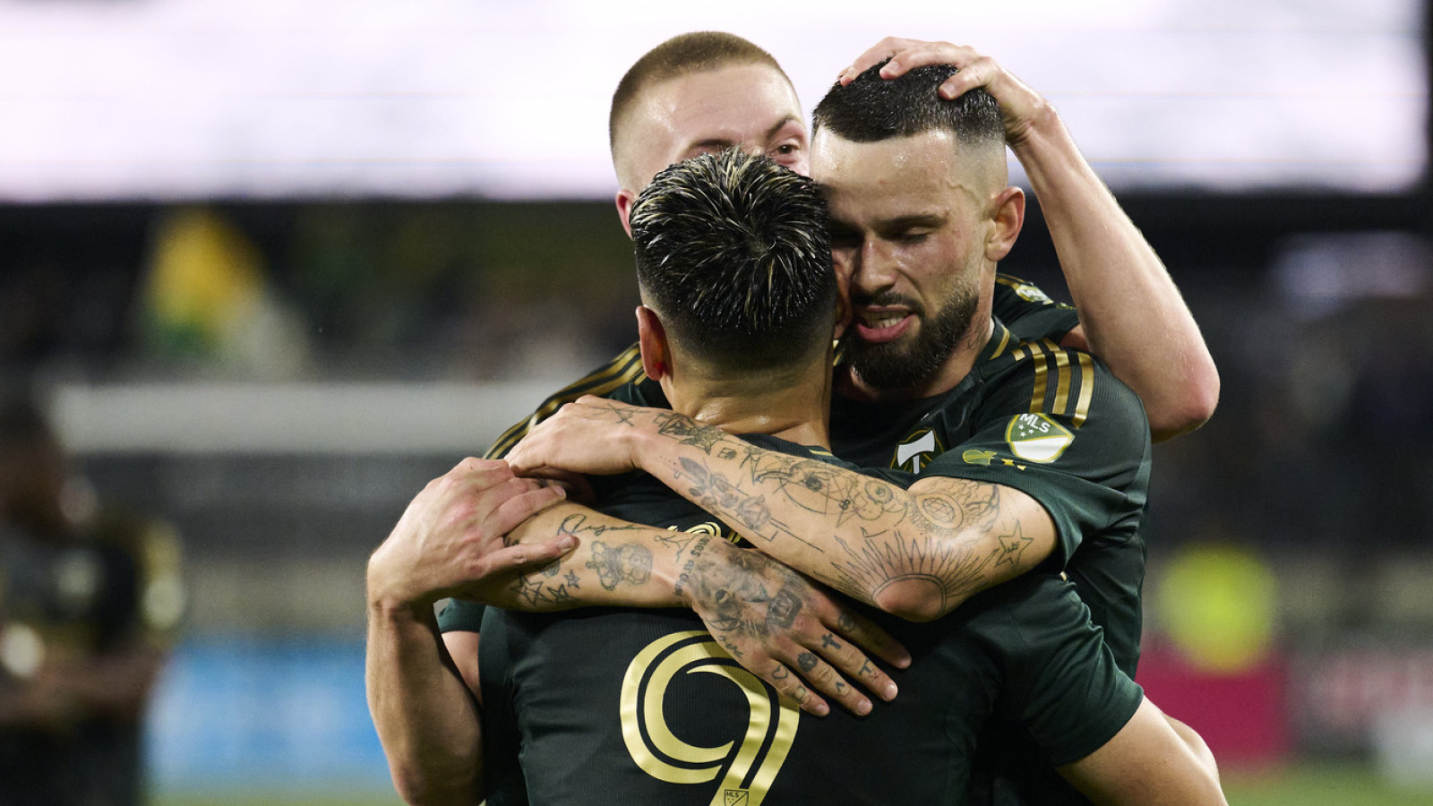 https://www.yardbarker.com/media/1/7/1750907b1397e76c8dbcef19cfe03057239349da/thumb_16x9/portland-exorcises-wild-card-demons-advance-mls.jpg?v=1