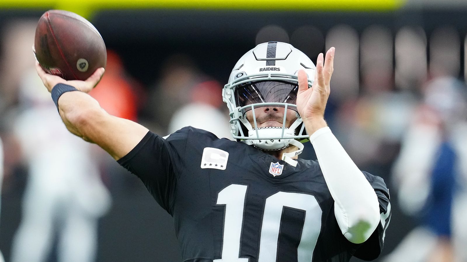 Did Raiders’ Antonio Pierce take shot at Jimmy Garoppolo after report?