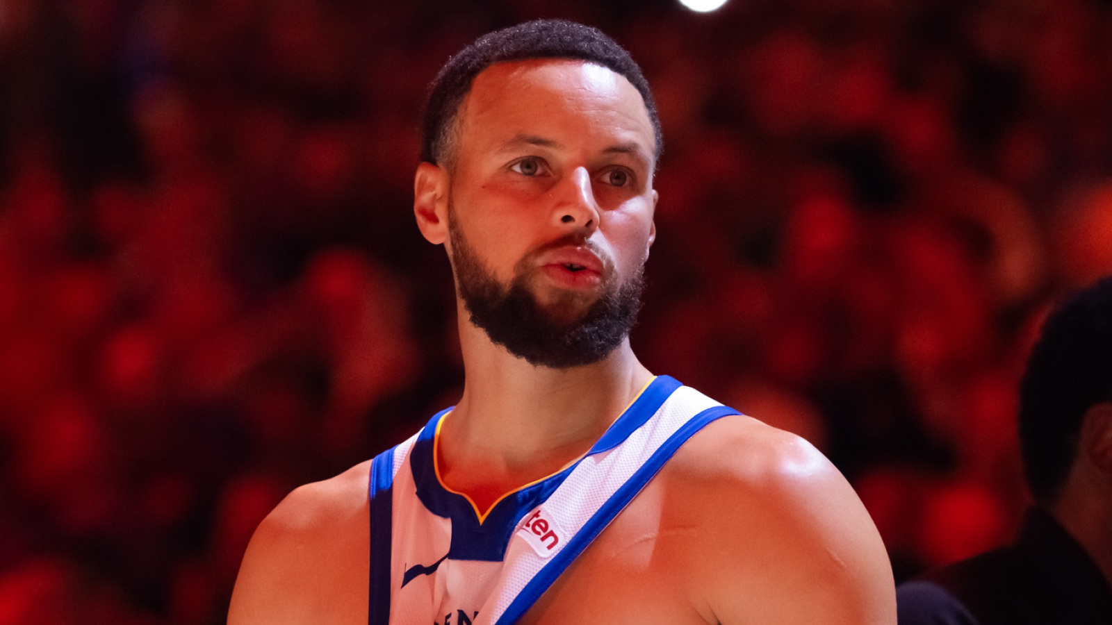 Stephen Curry Expected to Stay with Warriors Amid Speculation