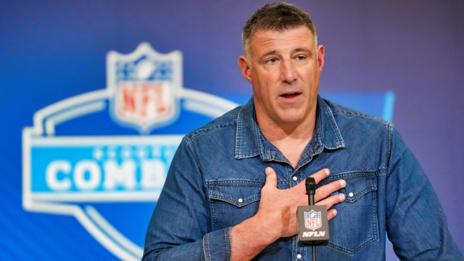 Someone Bought A Mike Vrabel Signed Card For $750 On eBay — You Won’t ...