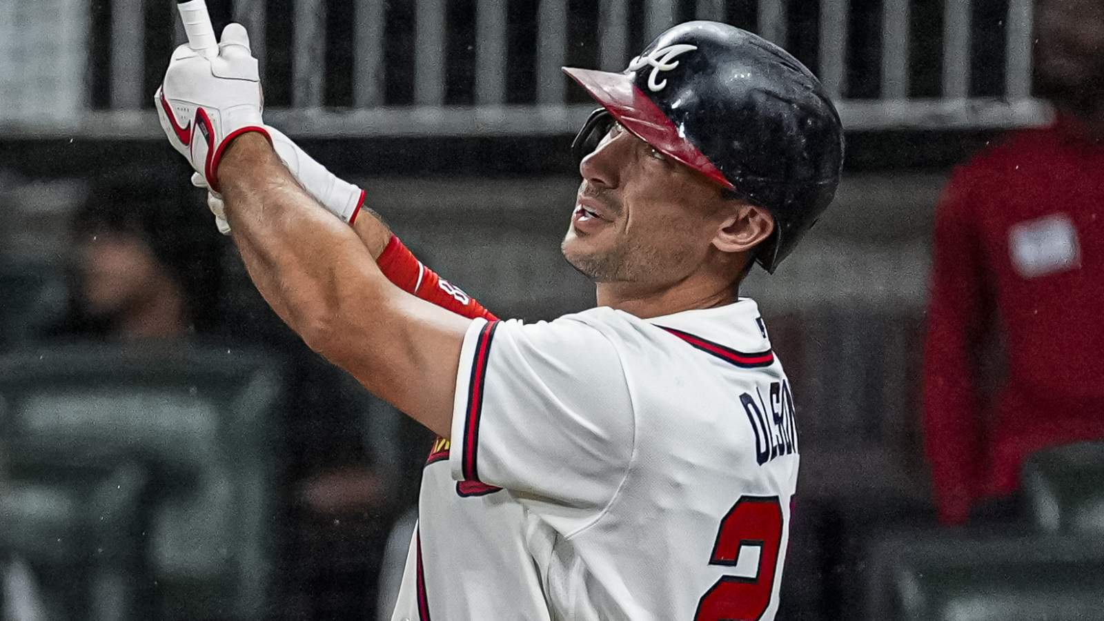 https://www.yardbarker.com/media/1/8/1887680a5f6c97a3d995411b0a397ec634a29599/thumb_16x9/braves-matt-olson-rapidly-emerging-as-mvp.jpg?v=1
