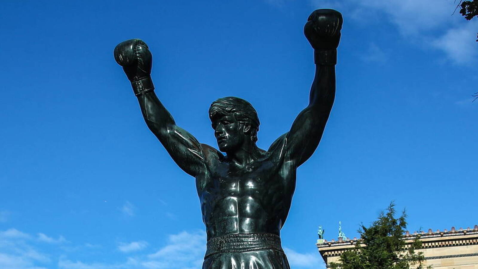 49ers fans target Philadelphia's Rocky statue