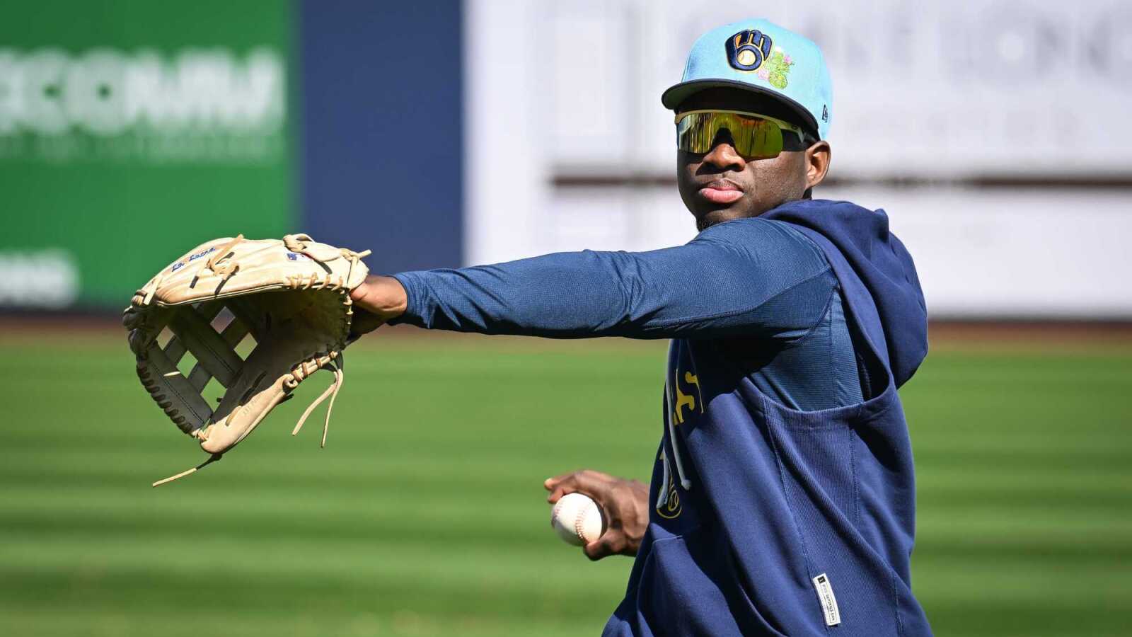 https://www.yardbarker.com/media/1/8/1896620cd0e1191f8119e2bbd86ca087fae38525/thumb_16x9/brewers-lock-another-part-core-luis-lara.jpg?v=1