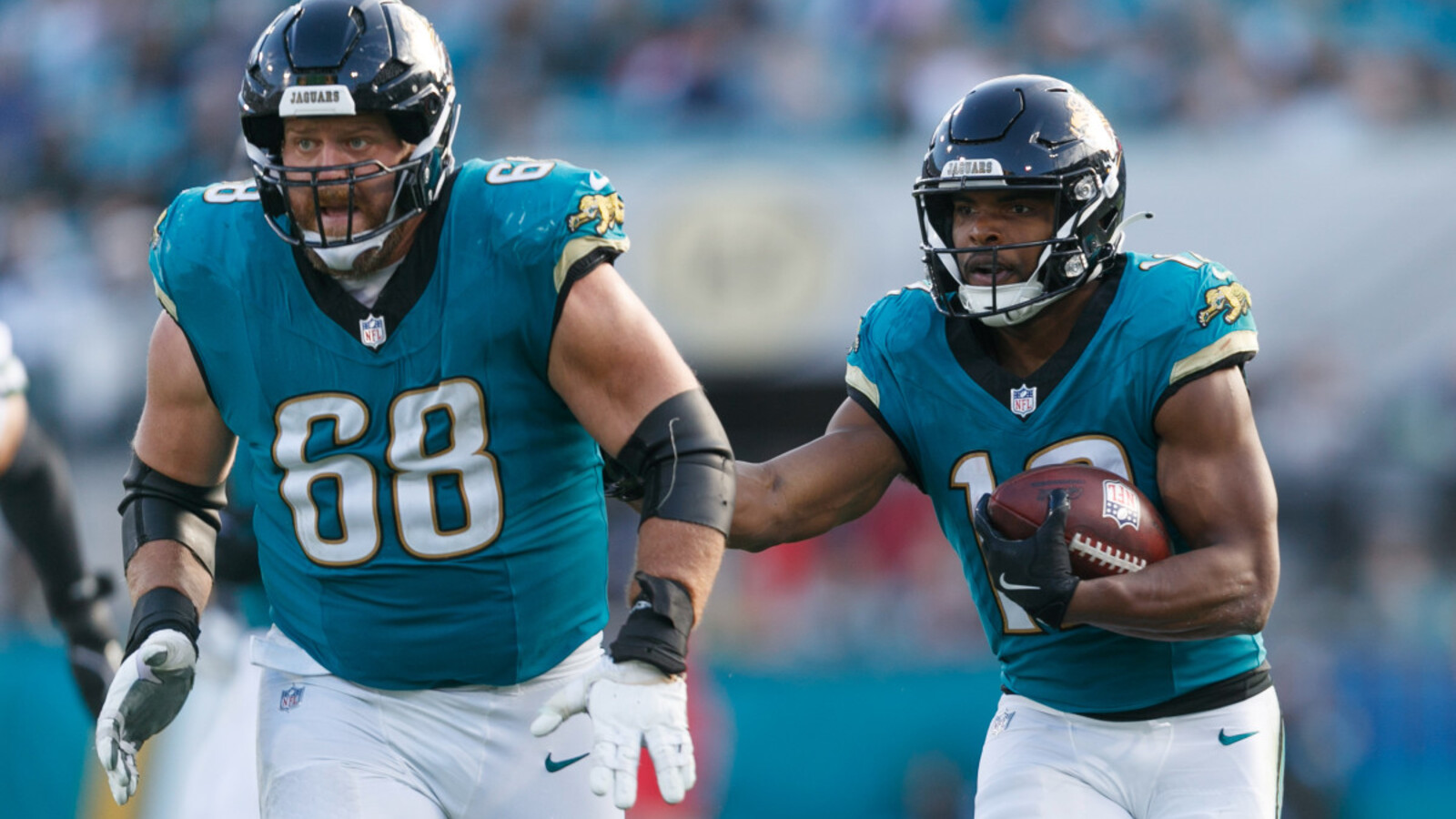 Former All-Pro Offensive Linemen Linked to Patriots | Yardbarker