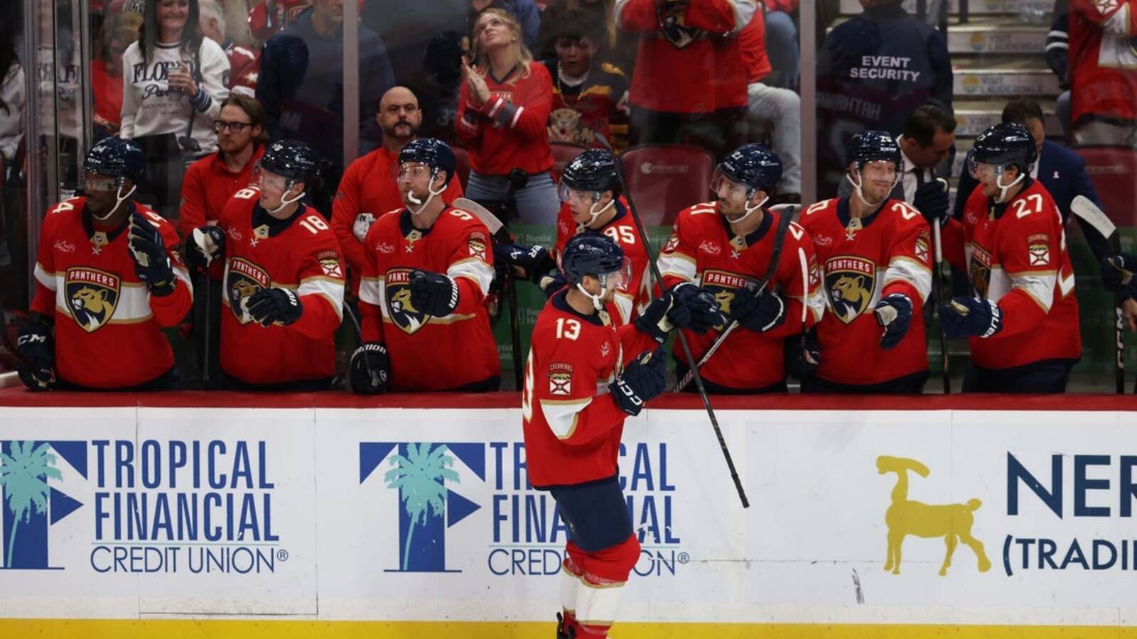 NHL roundup: Panthers make history with third straight natural hat trick