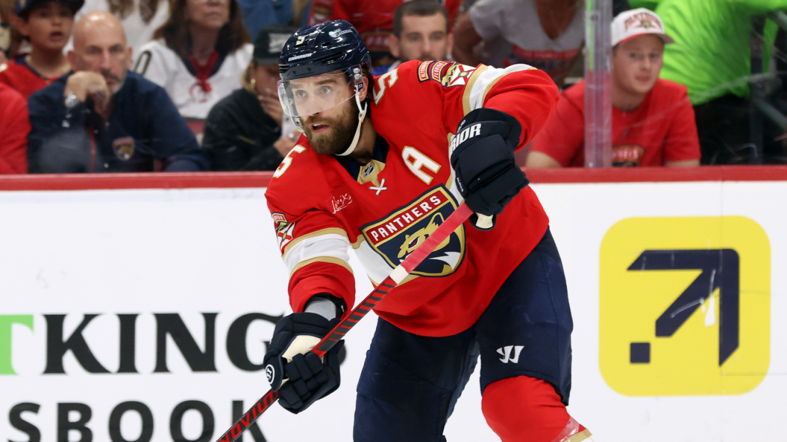 https://www.yardbarker.com/media/1/8/18eb06fed4ee1278b6bdb2e37175decdbbe81e31/thumb_16x9/panthers-expected-sign-aaron-ekblad-max-term.jpg?v=1