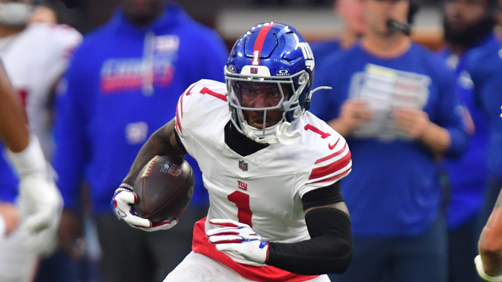https://www.yardbarker.com/media/1/9/197b9be8a963a2c21a0fb23e2a88654066b829c1/thumb_16x9/orthopedic-surgeon-sounds-alarms-giants-malik.jpg?v=1