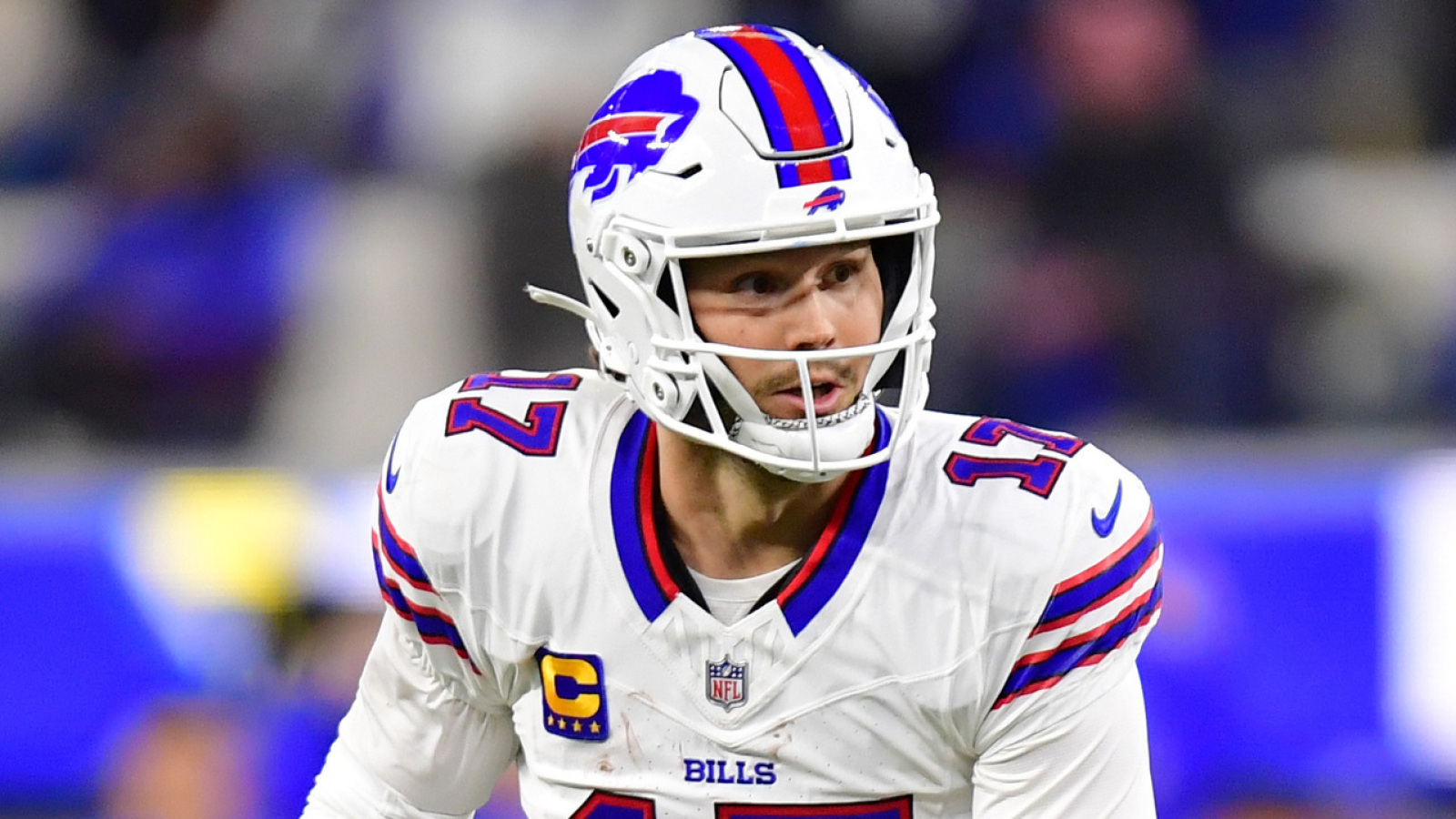 Josh Allen Executes Spectacular Touchdown Pass Against Raiders