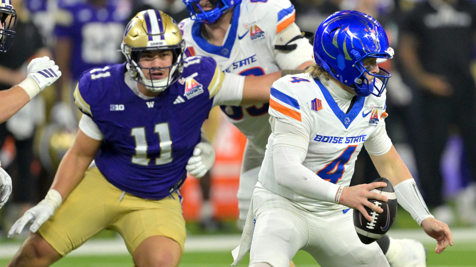 Turnovers doom Boise State in blowout loss to Washington in LA Bowl