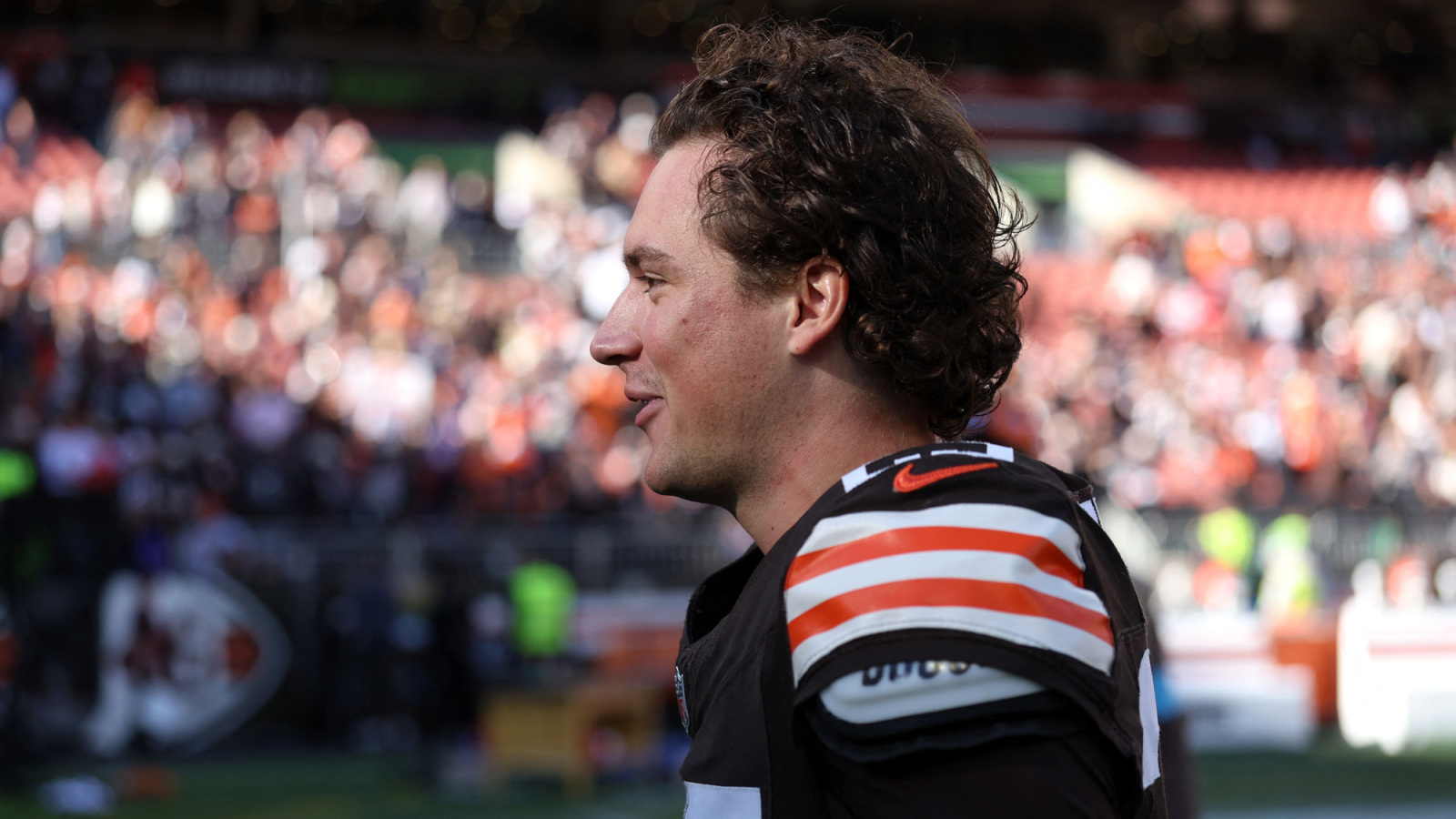 https://www.yardbarker.com/media/1/9/19d6bbf50d54e12b3a6ef92800e678cbb794b80c/thumb_16x9/oct-18-2026-cleveland-ohio-usa-cleveland-browns.jpg?v=1