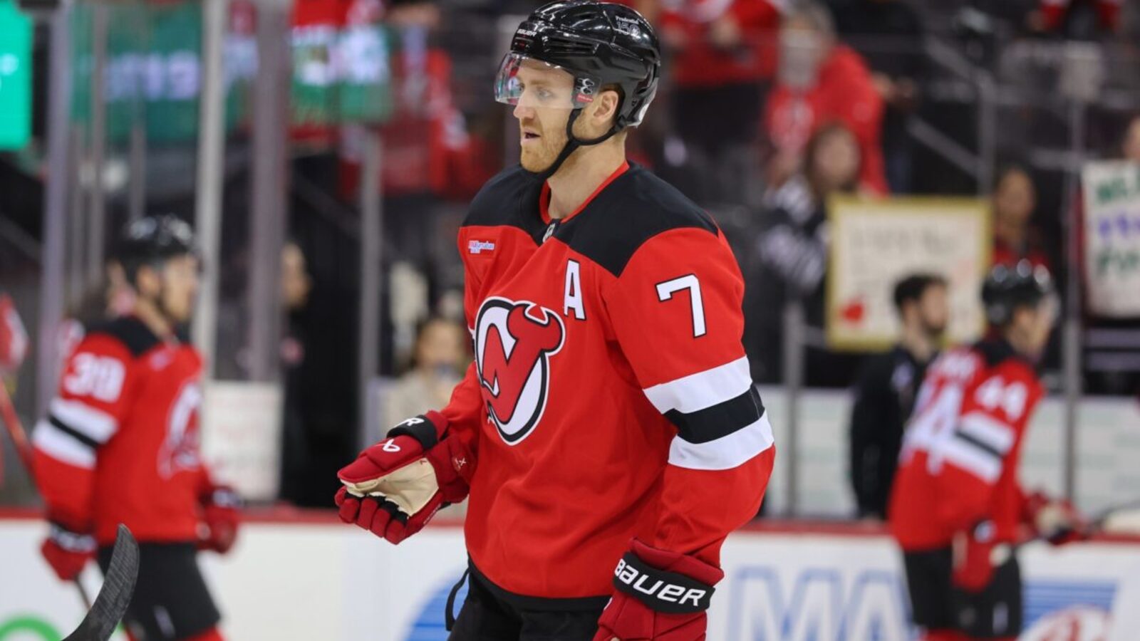 Devils’ Blue Line Has to Adjust After Luke Hughes’ Injury | Yardbarker