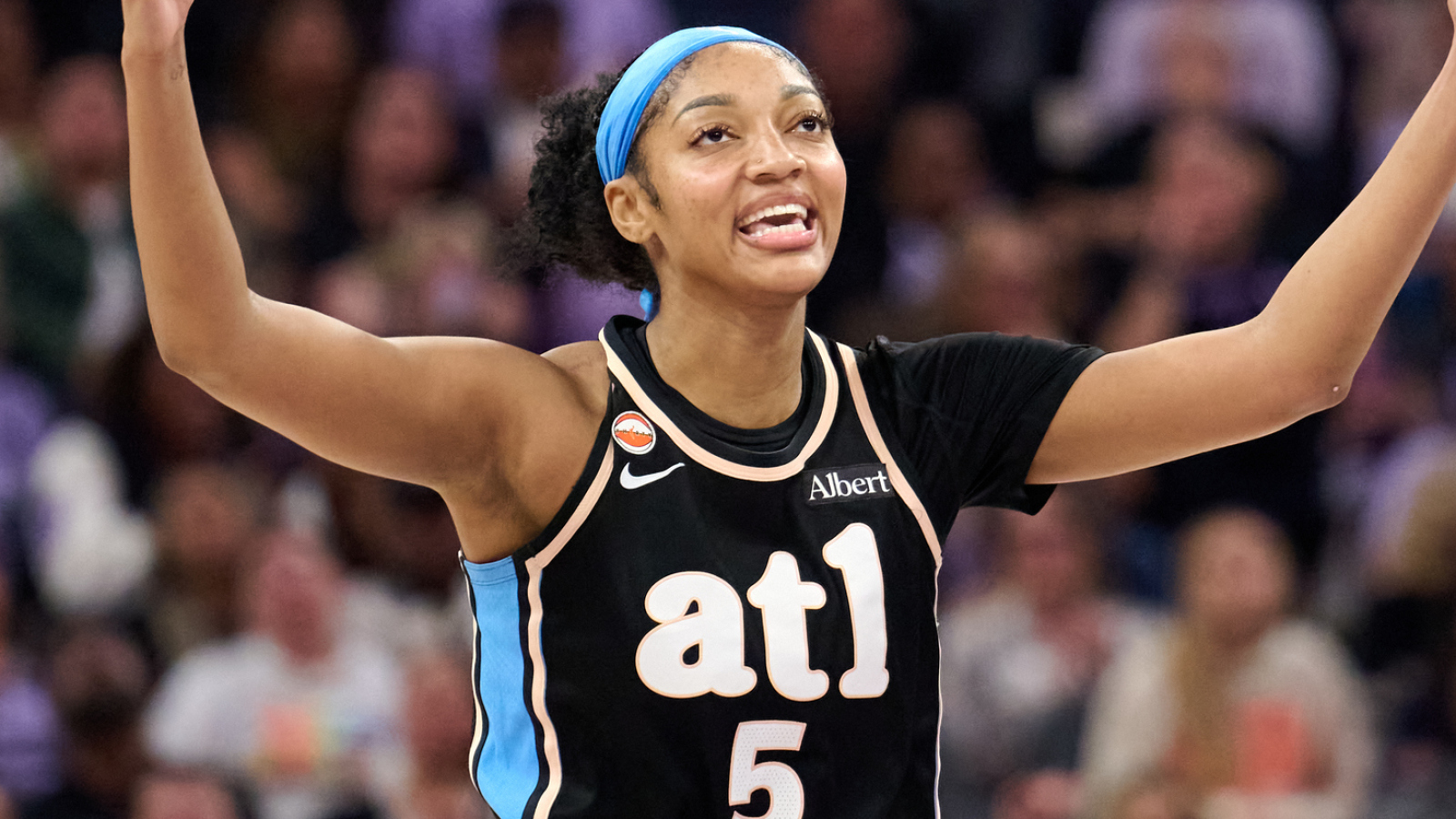 https://www.yardbarker.com/media/1/9/19e340ce0af9a2c902add08b161339ffc25198d0/thumb_16x9/atlanta-dream-stars-snubbed-as-wnba-reveals-asg.jpg?v=1