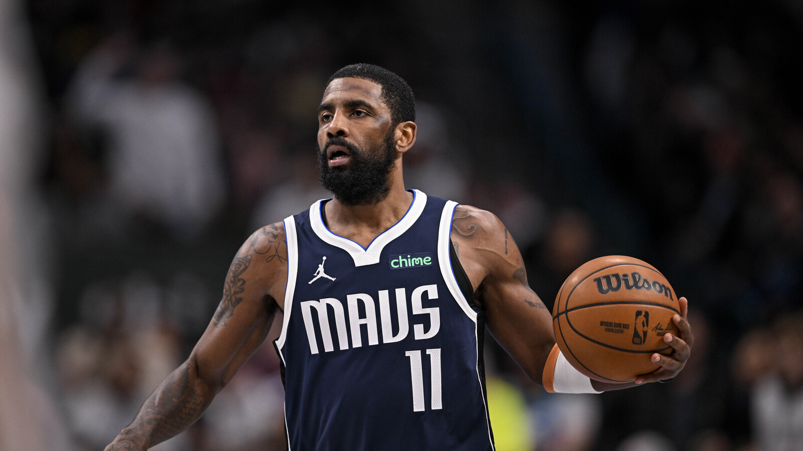 https://www.yardbarker.com/media/1/a/1a1a37ac8d4edcbc33ec5ff978993a87c223ce3b/thumb_16x9/mavs-big-decision-on-kyrie-irving-best-both-sides.jpg