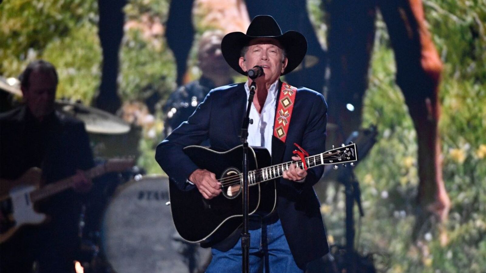 The World's Top 10 Richest Country Music Singers | Yardbarker