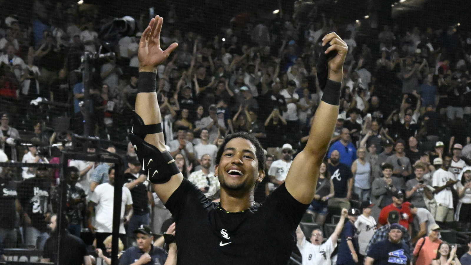 White Sox rookie makes history with walk-off home run in dominant MLB debut