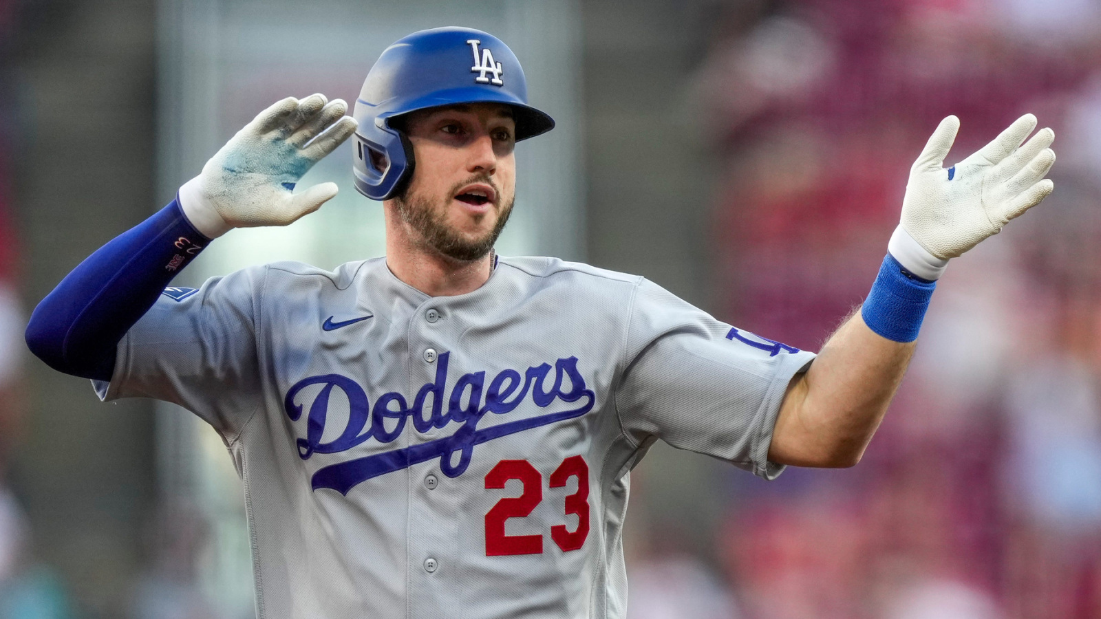 https://www.yardbarker.com/media/1/a/1adb66b3675c8087e1e5c0421772b17fe6f74baf/thumb_16x9/dodgers-clinch-fifth-straight-nl-west-title-move.jpg?v=1