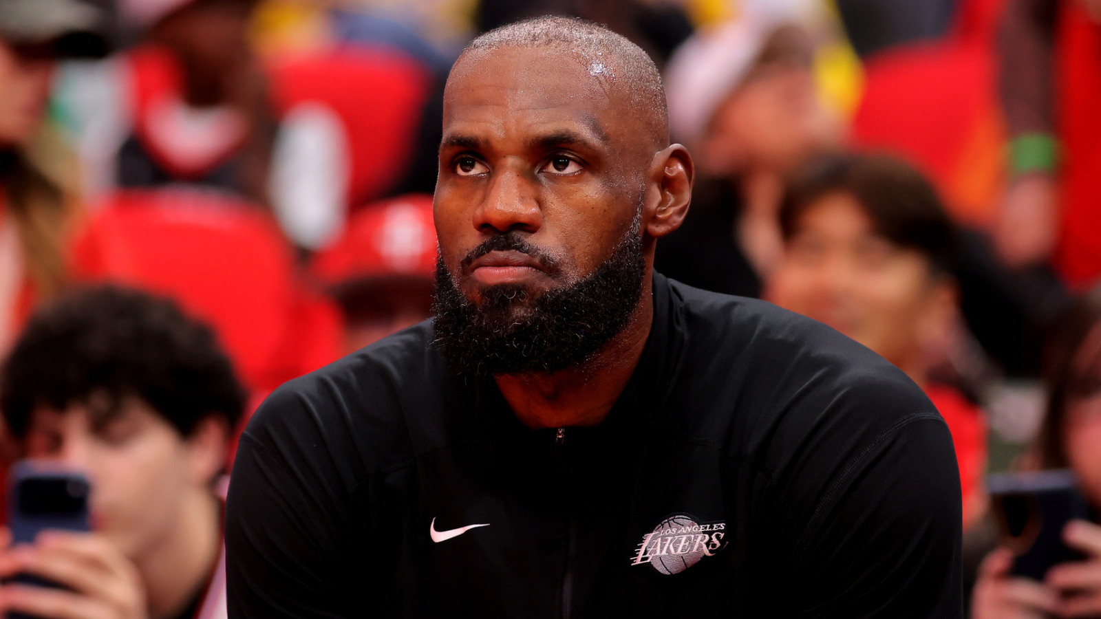 https://www.yardbarker.com/media/1/a/1af35dde1576eb15ef44ae278bceb2e4791681ca/thumb_16x9/nba-legend-believes-lebron-james-destined-play.jpg?v=1