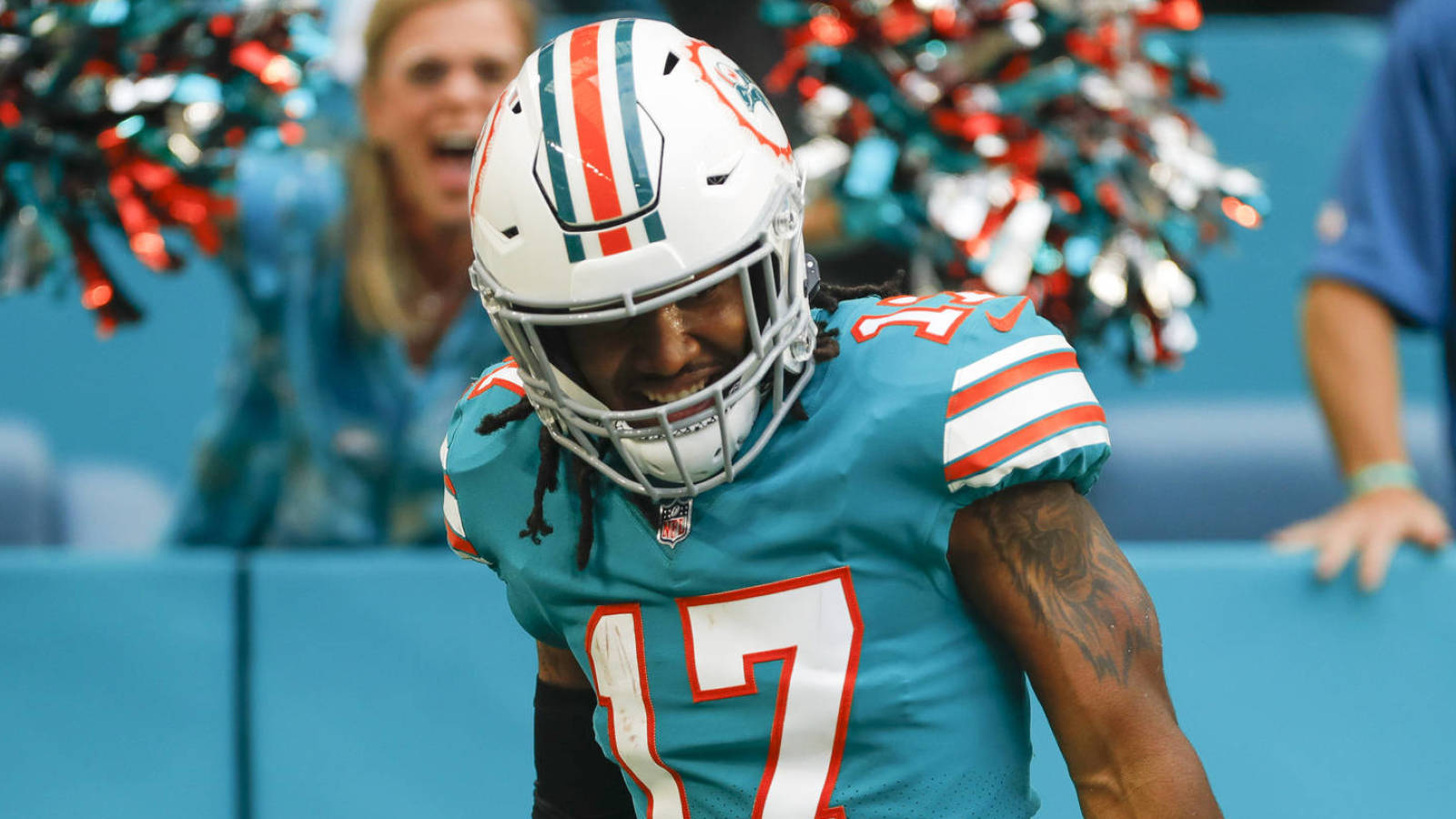 jaylen waddle dolphins