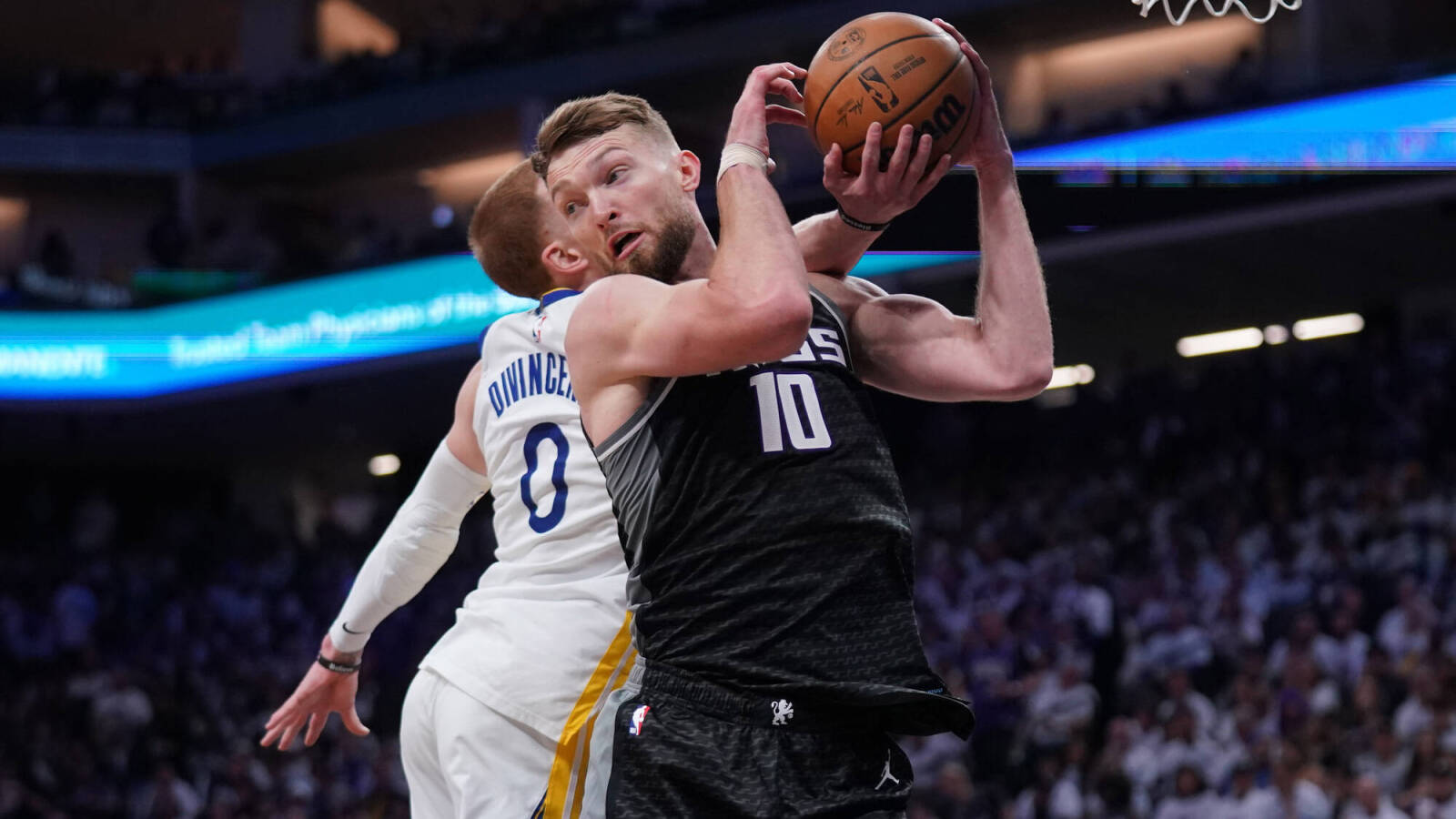 Kings win first home playoff game in 17 years