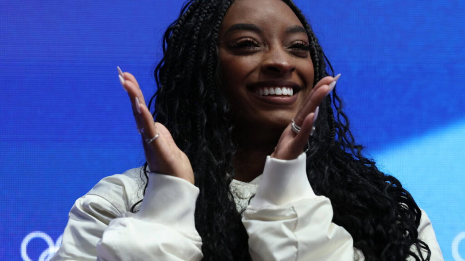 Simone Biles Supports Jonathan Owens in NFL Season Opener