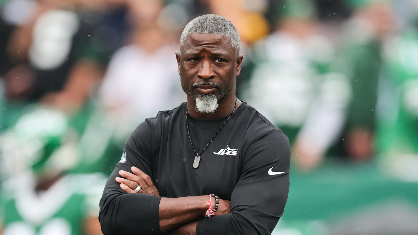 https://www.yardbarker.com/media/1/c/1c09ebf9e39215f7b6d347beb72e1c859d93db63/thumb_16x9/jets-hc-aaron-glenn-grateful-overseas-trip-amid-0.jpg?v=1