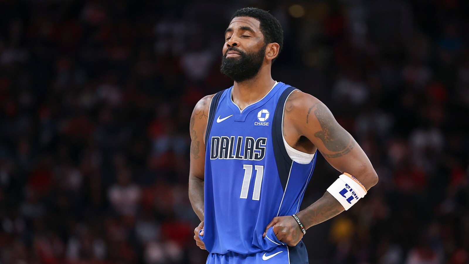 Kyrie Irving Details Mavericks' Playing-Time Plan, Medical Staff Changes After ACL Return