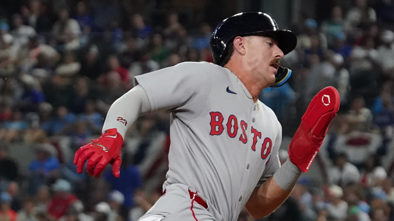 https://www.yardbarker.com/media/1/c/1c99e6a33e42ad7e7caca9a57e063862d555583d/thumb_16x9/red-sox-even-problems-first-base.jpg?v=1