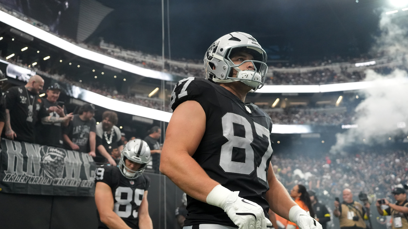 Raiders Sign Michael Mayer to $45 Million Extension
