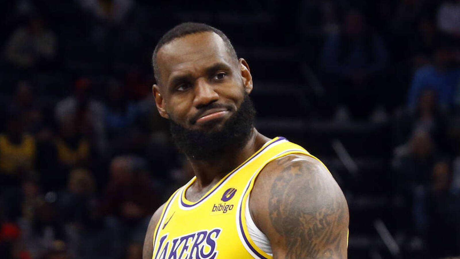 Lakers’ LeBron James To Be ‘Very Strategic’ With Injured Foot Moving Forward