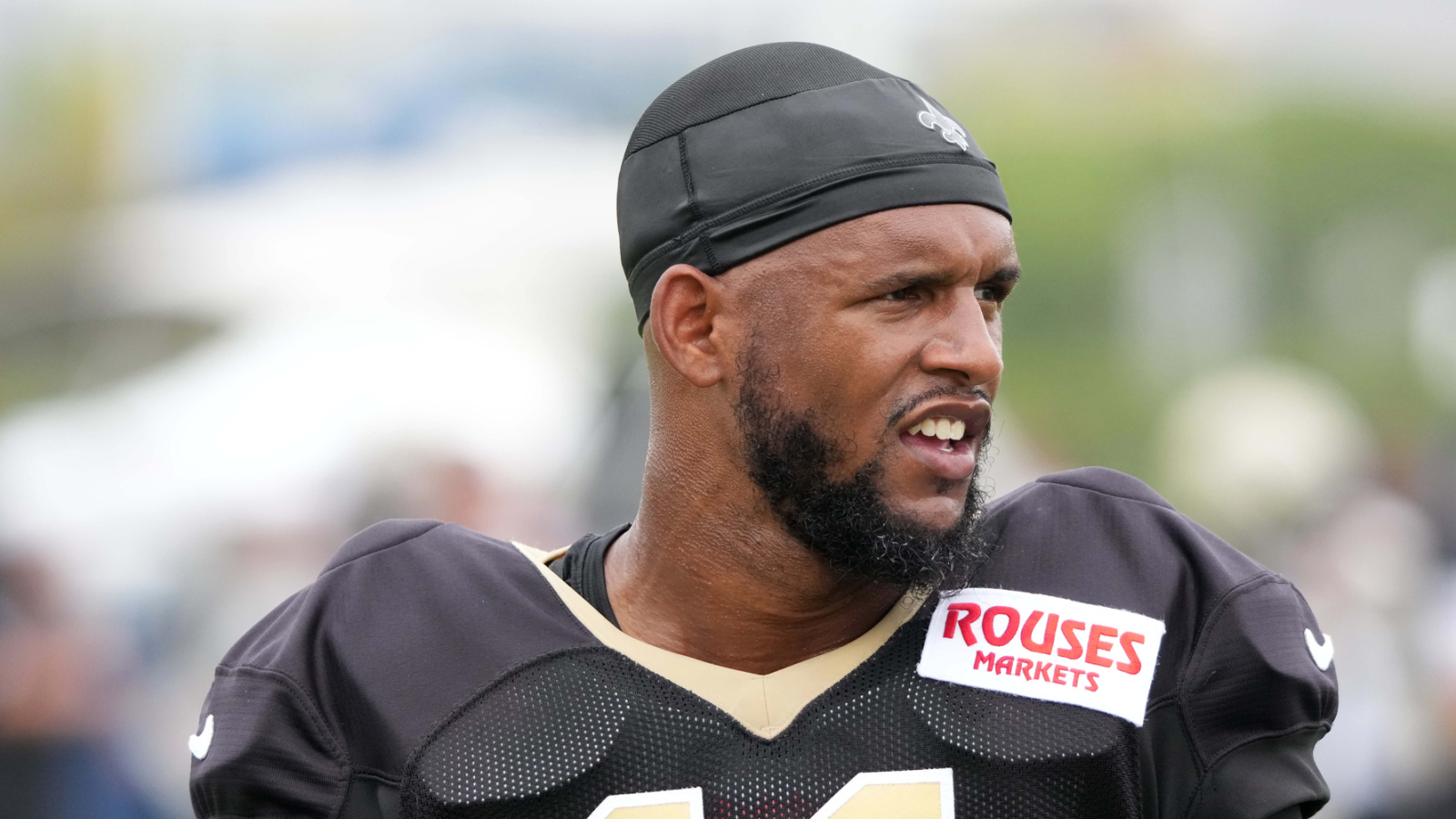 https://www.yardbarker.com/media/1/c/1ce34fa29dab57ef0b5ae68bfdcbd58b63b2f3d4/thumb_16x9/dolphins-reunite-veteran-wr-amid-recent-injury.jpg?v=1