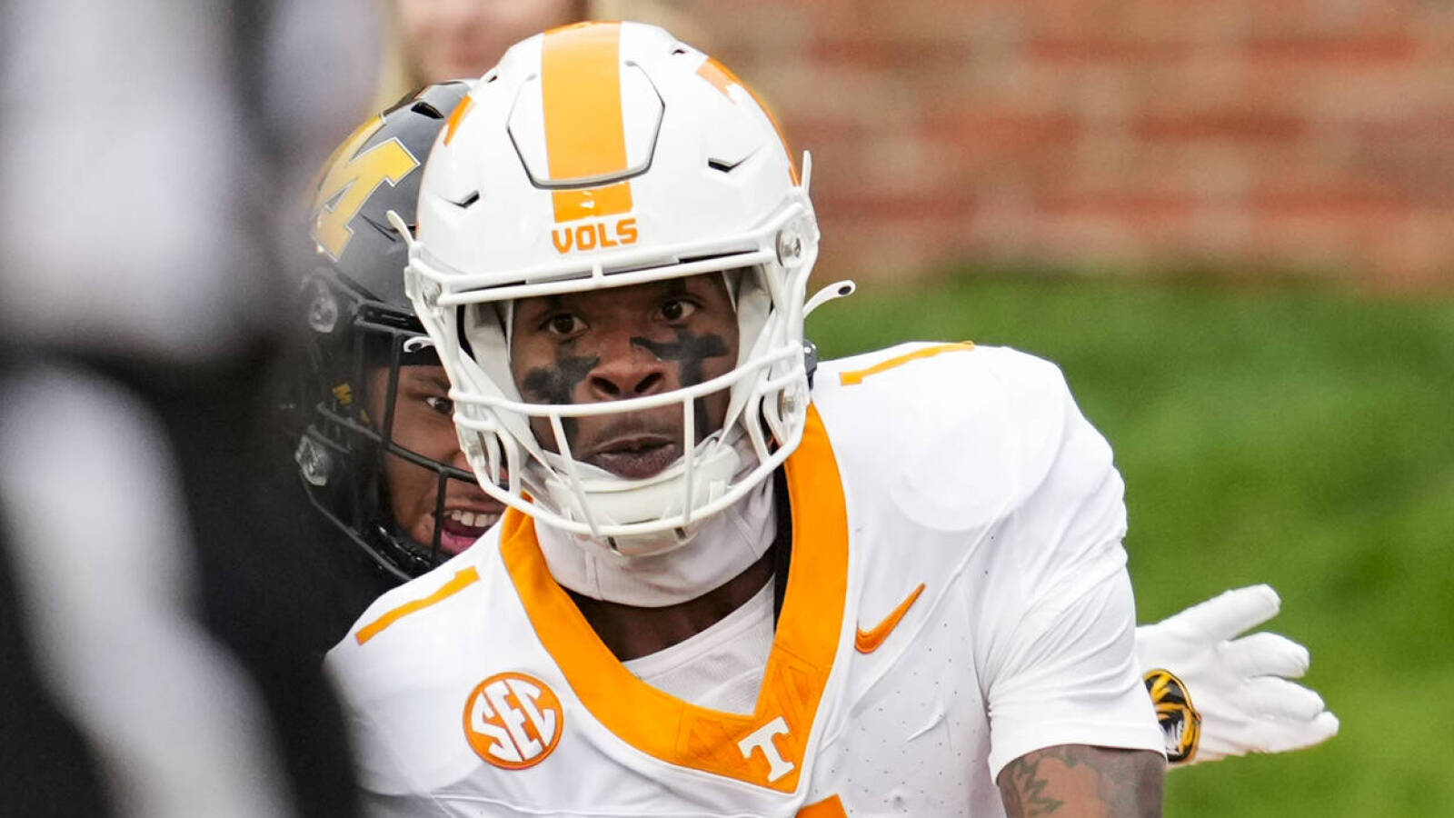 Watch: Tennessee WR makes unbelievable TD catch | Yardbarker
