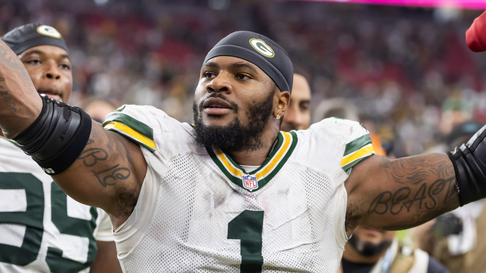https://www.yardbarker.com/media/1/e/1e48116985cfbf0b426c8a3c396019852d2983c2/thumb_16x9/micah-parsons-jab-packers-offense.jpg?v=1