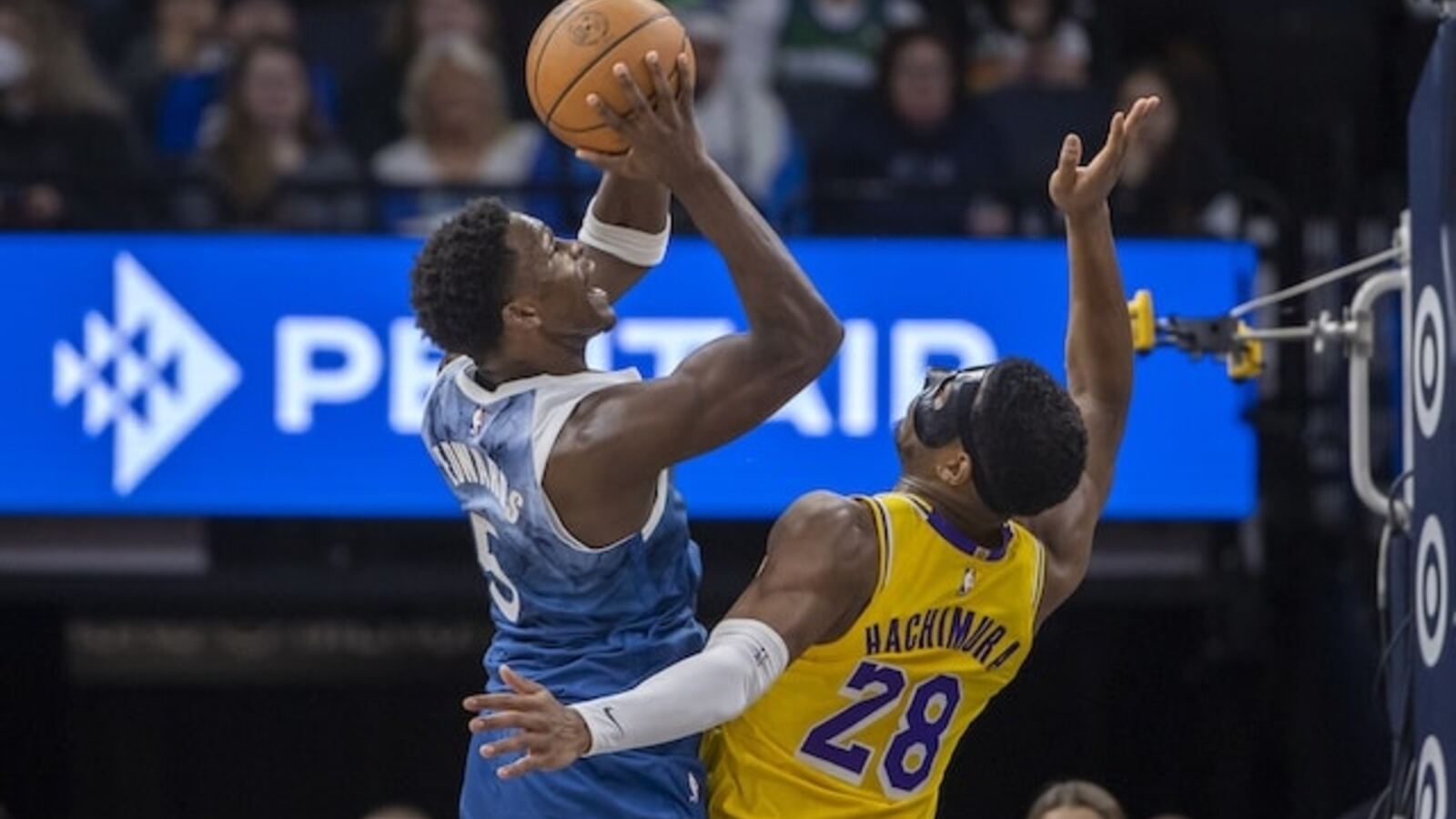 Shorthanded Lakers Lose To Timberwolves In Second Game Of Back-To-Back ...