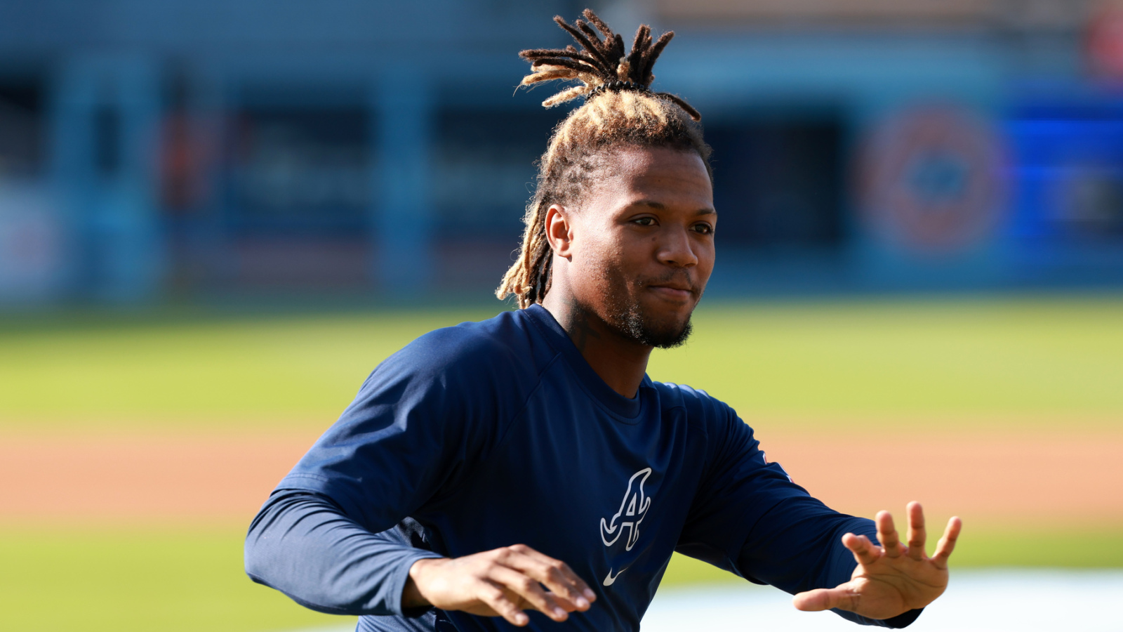 https://www.yardbarker.com/media/1/e/1e675a8f3ebef84e3d60255ad9d4379632606d43/thumb_16x9/braves-expect-ronald-acuna-jr-season.jpg?v=1