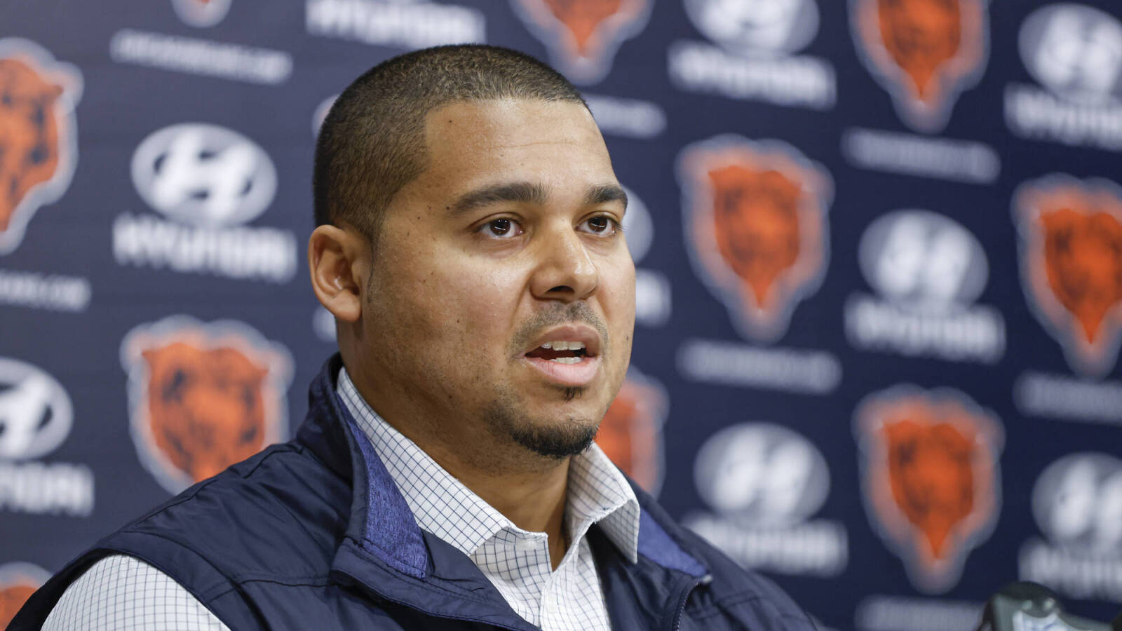 Bears GM talks team culture, passing on divisive prospect - Vimarsana News