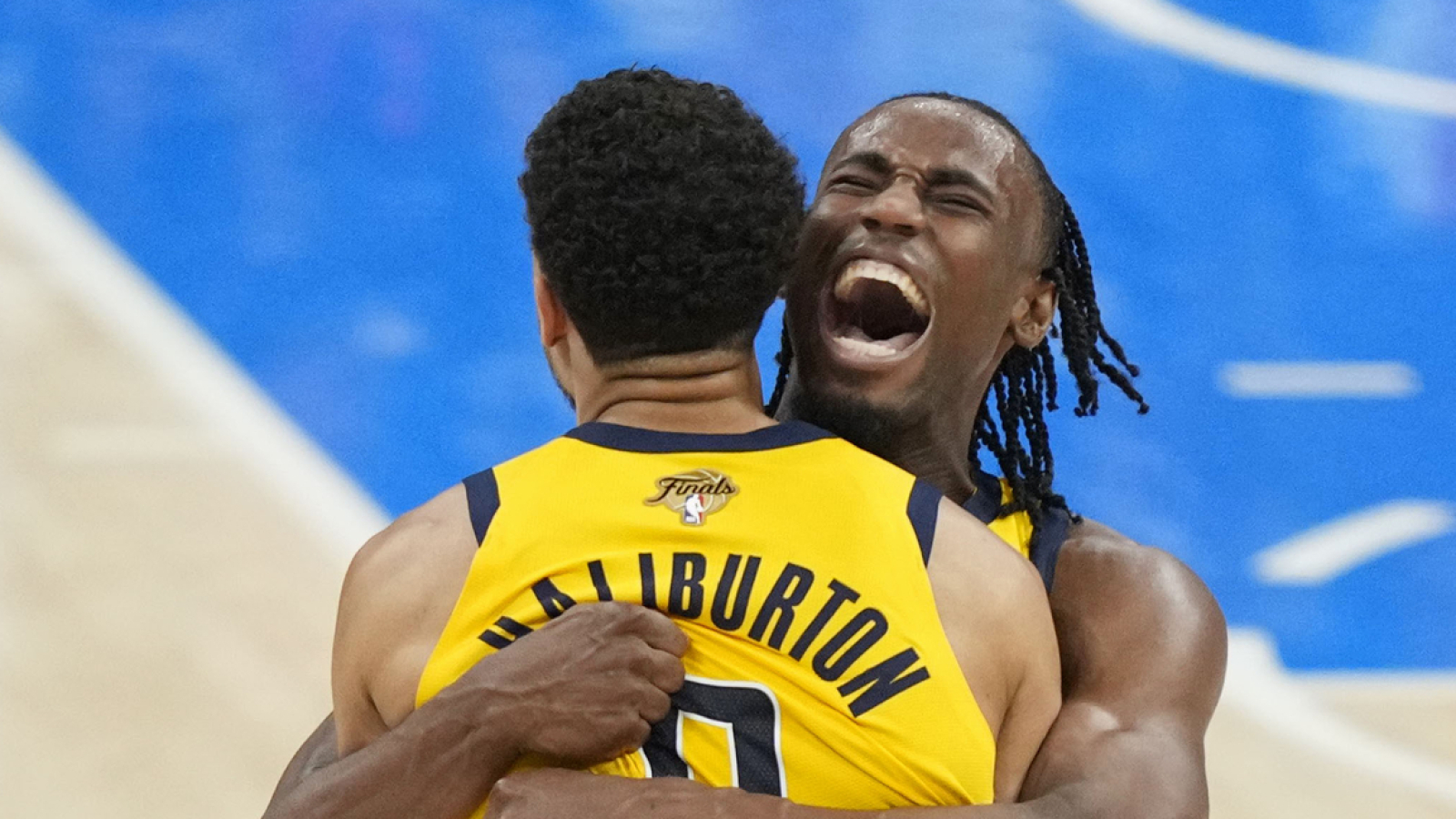 https://www.yardbarker.com/media/1/f/1f00222088eed28fa7e1fae49185eaa4930a2590/thumb_16x9/comeback-kids-again-pacers-steal-game-1-nba-finals.jpg?v=1